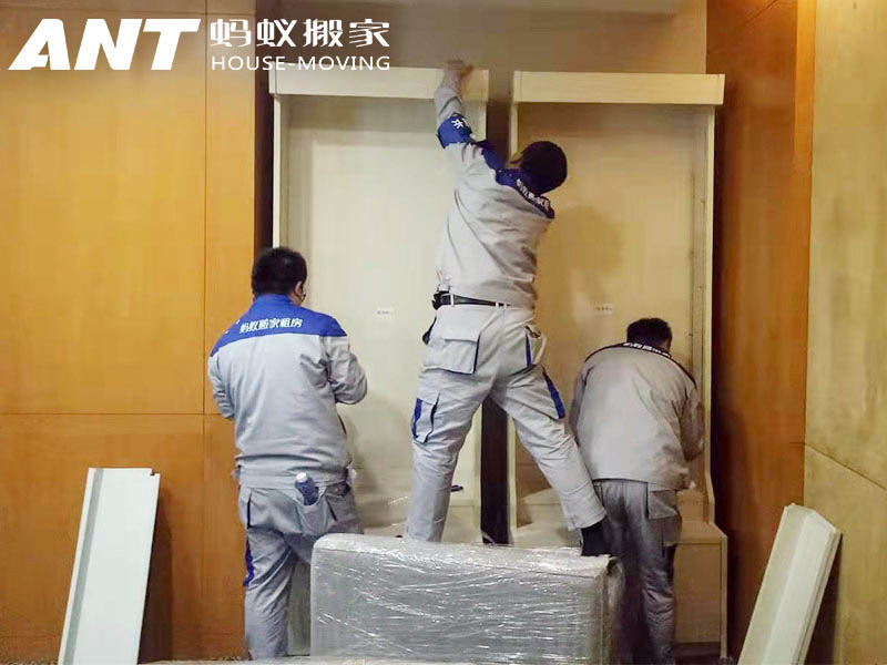 搬家前必看!旧家具家电如何处理?蚂蚁搬家回收来助您