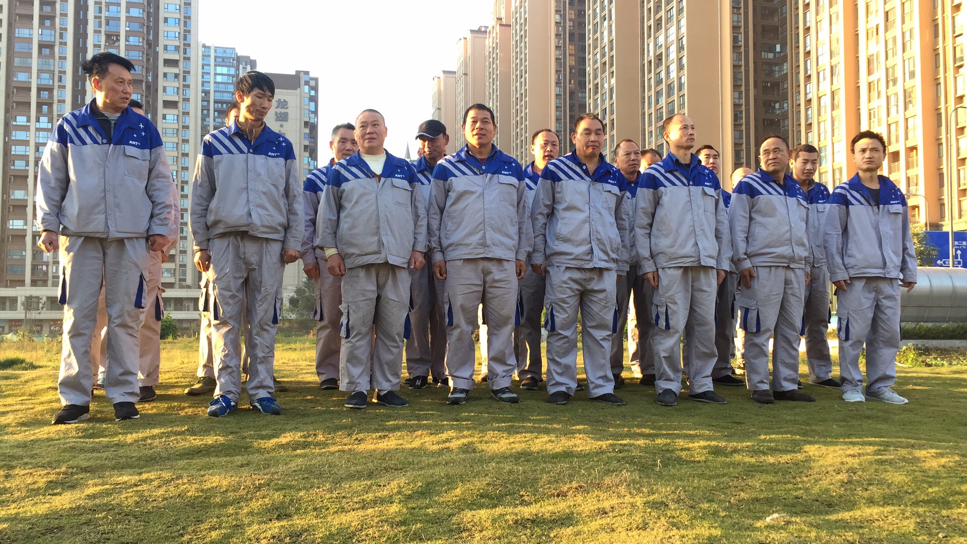 同城精致搬家，蚂蚁搬家，把“家的温度”精准送达